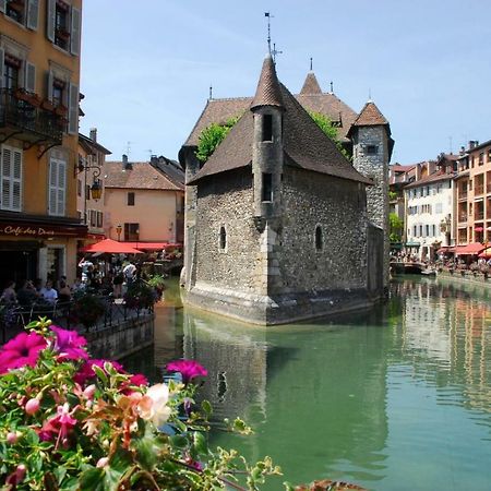 The One Suite Annecy Kültér fotó